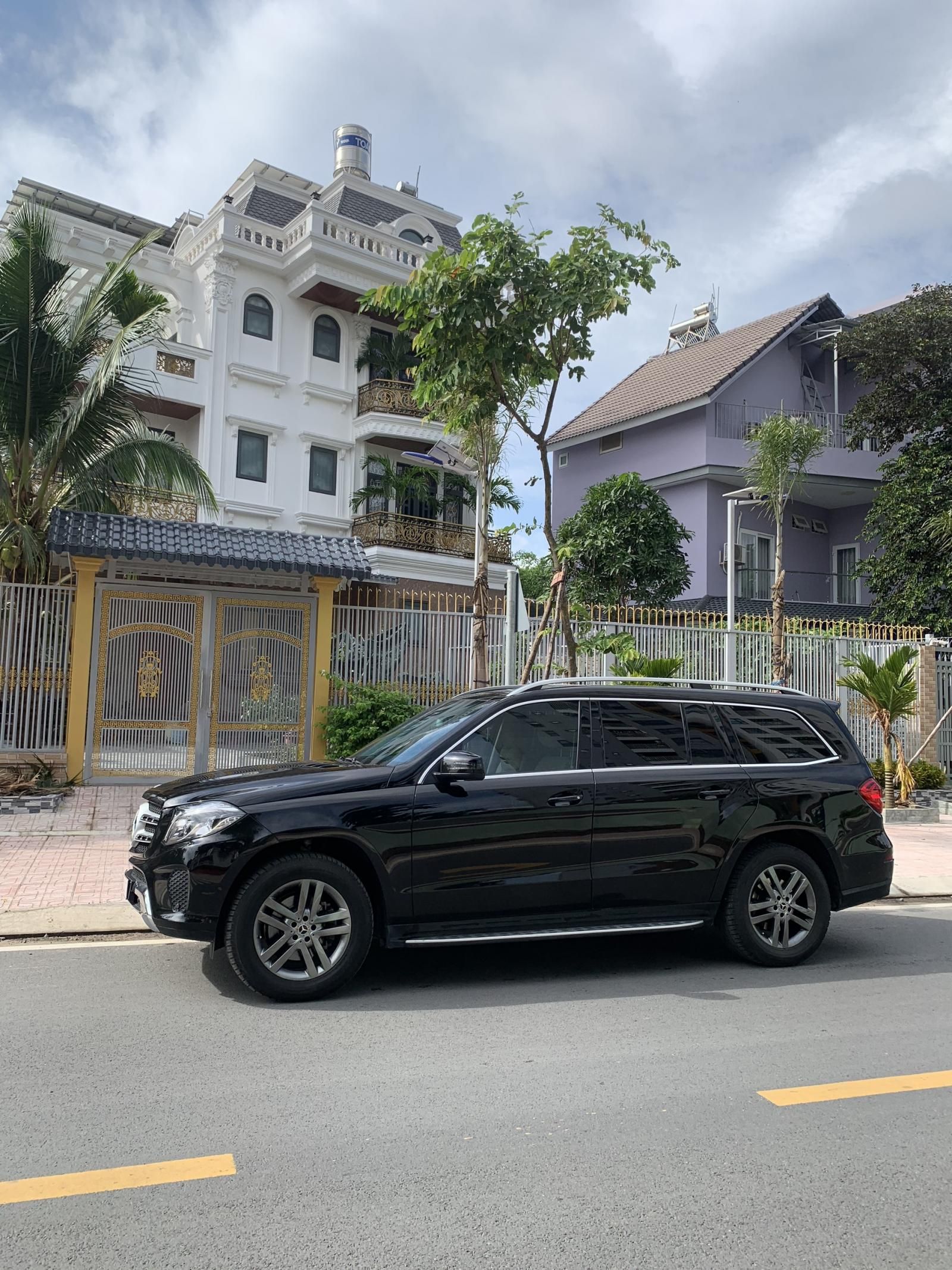 Mercedes-Benz GLS 350d 2018 - Model 2018 nhập Mỹ V6 - 3.0 Turbo máy dầu