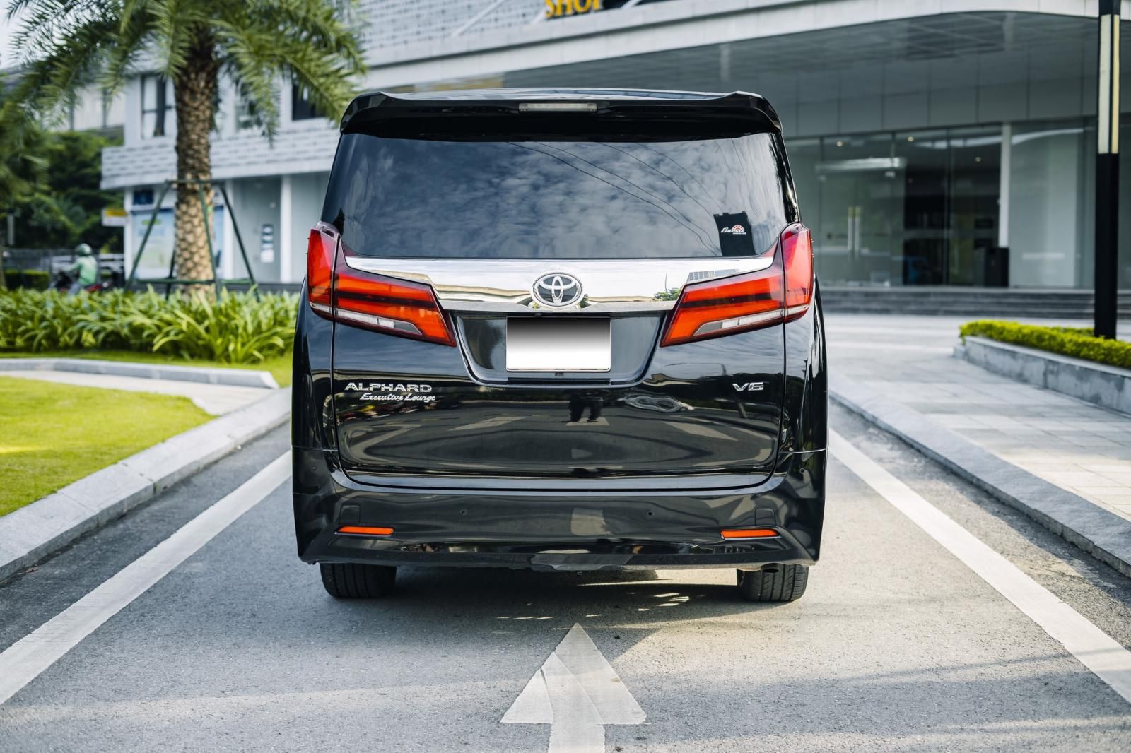 Toyota Alphard 2019 - Màu đen, xe nhập