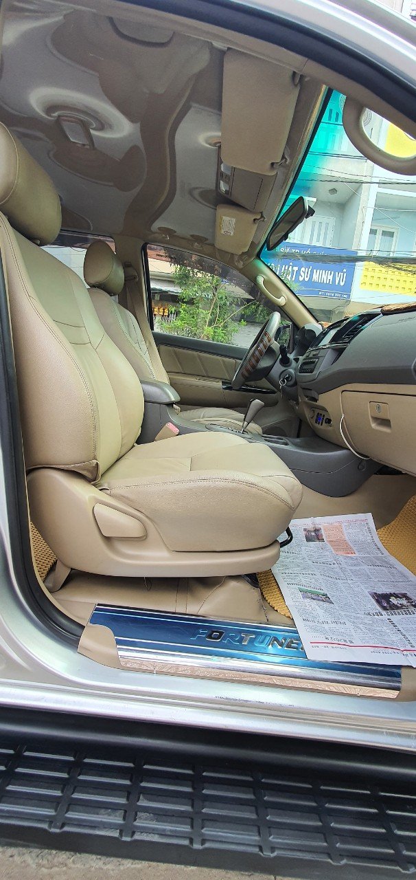 Toyota Fortuner 2014 - Mới 90%, chạy 86.000km