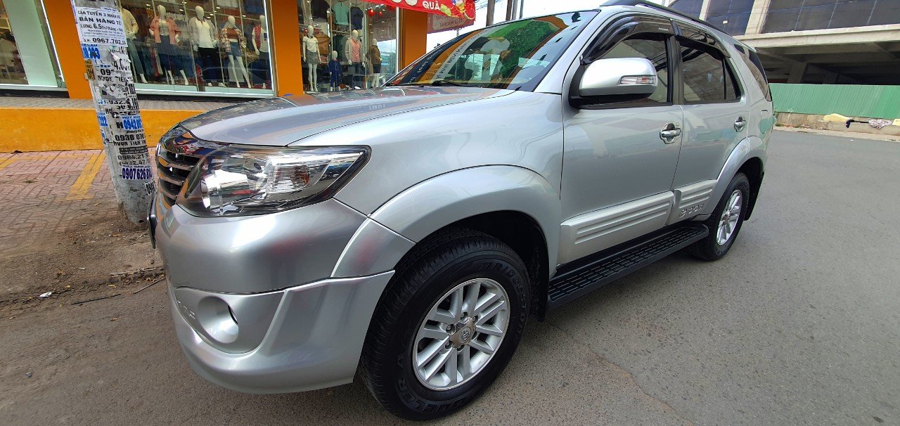 Toyota Fortuner 2014 - Mới 90%, chạy 86.000km