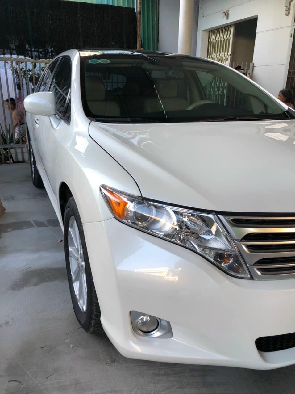 Toyota Venza 2009 - Màu trắng, xe nhập số tự động