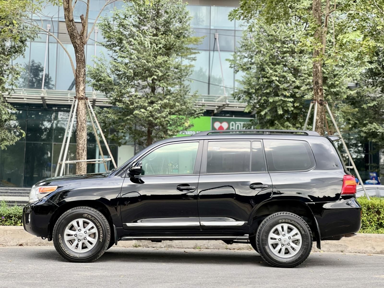 Toyota Land Cruiser 2015 - Cần bán lại xe tư nhân, biển tỉnh