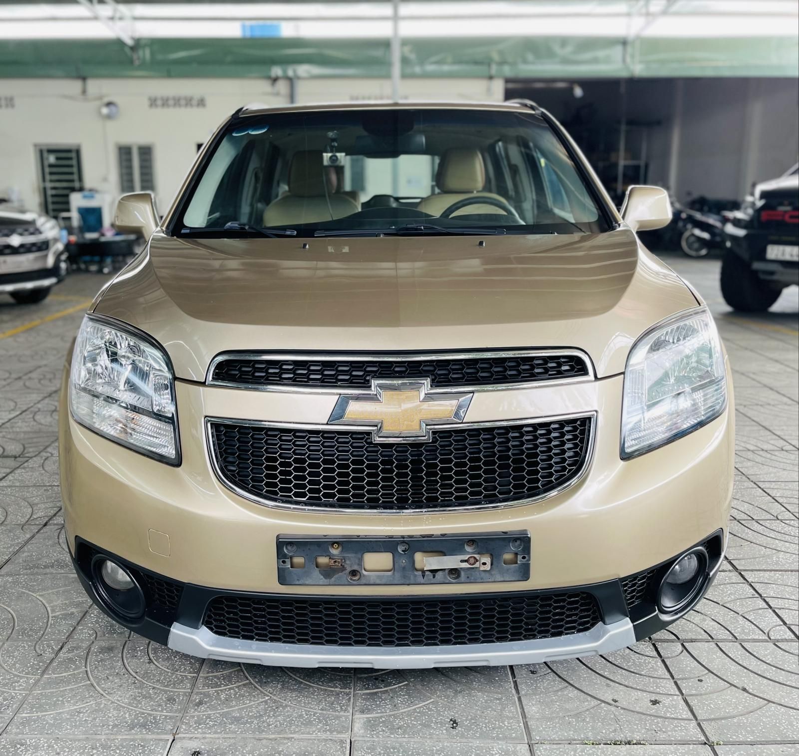 Chevrolet Orlando 2011 - Tặng ngay 1 miếng vàng thần tài khi mua xe trong tháng - Miễn phí 100% thuế trước bạ 