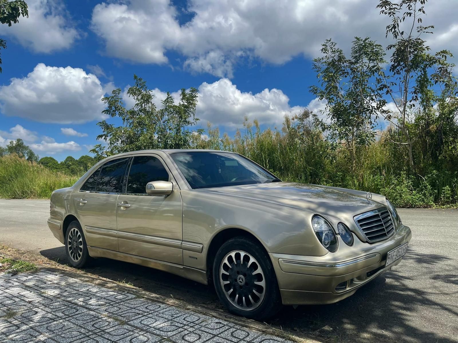 Mercedes-Benz E240 2001 - Chính chủ