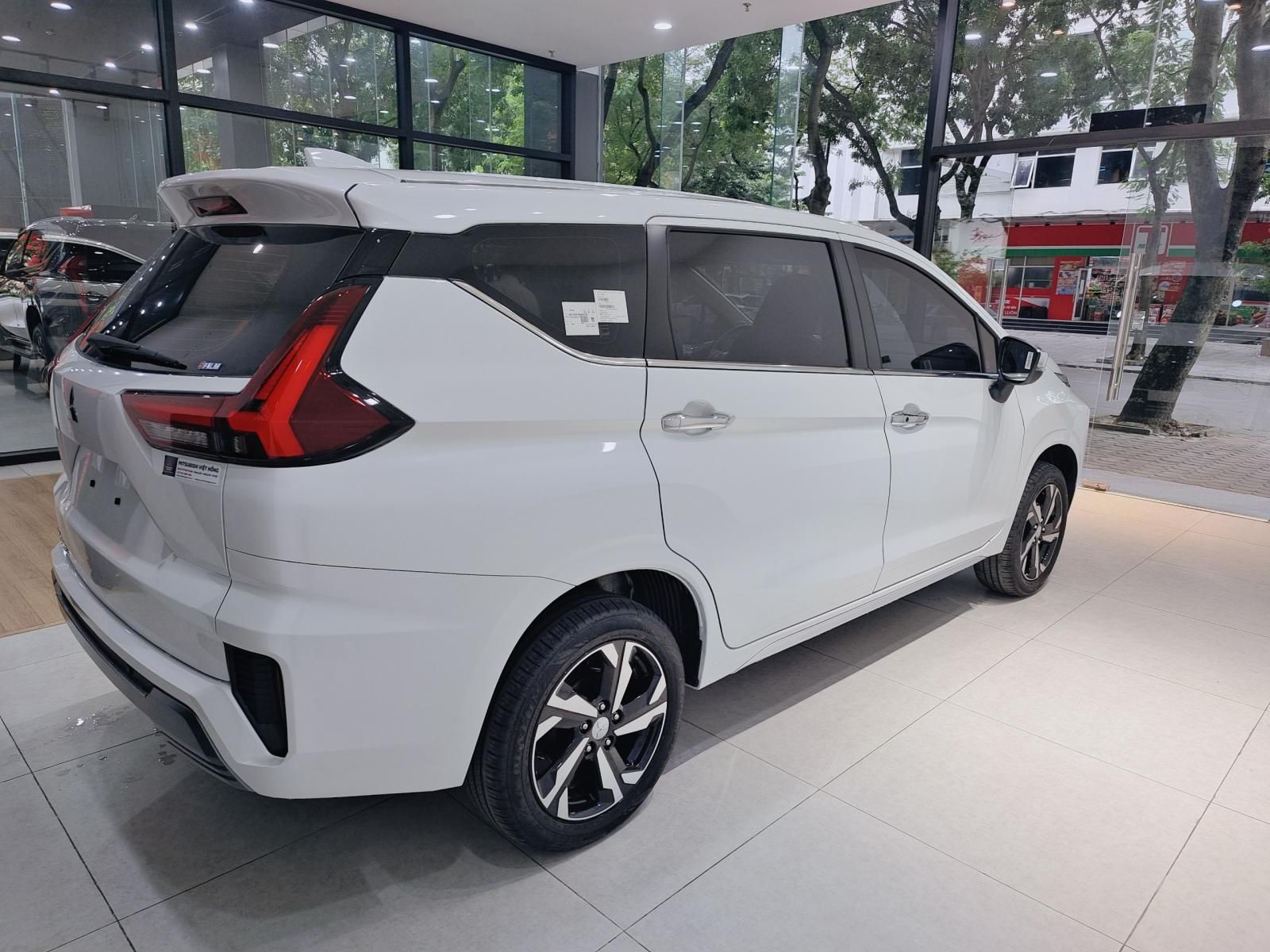 Mitsubishi Xpander 2023 - Đủ màu, giao ngay, vay tối đa 85%, hỗ trợ nhanh chóng, ưu đãi thêm lên tới 100% thuế trước bạ