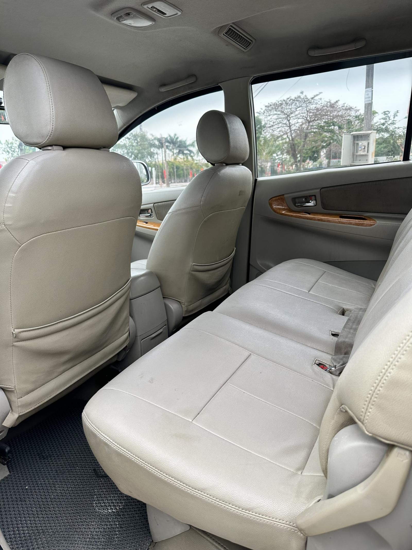 Toyota Innova 2009 - Tư nhân, biển Hà Nội