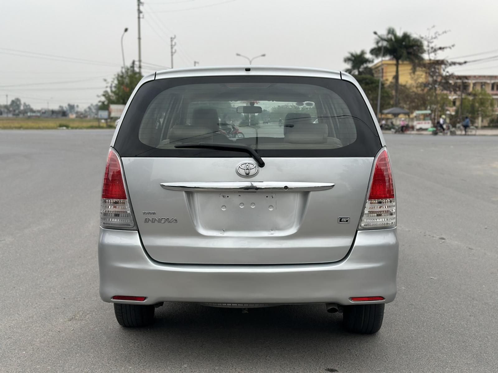 Toyota Innova 2009 - Tư nhân, biển Hà Nội