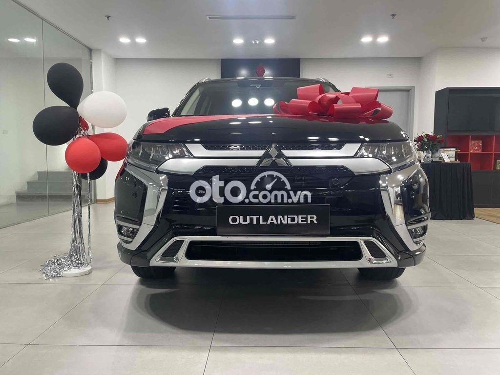 Mitsubishi Outlander  chưa lăn bánh 2022 - Outlander chưa lăn bánh