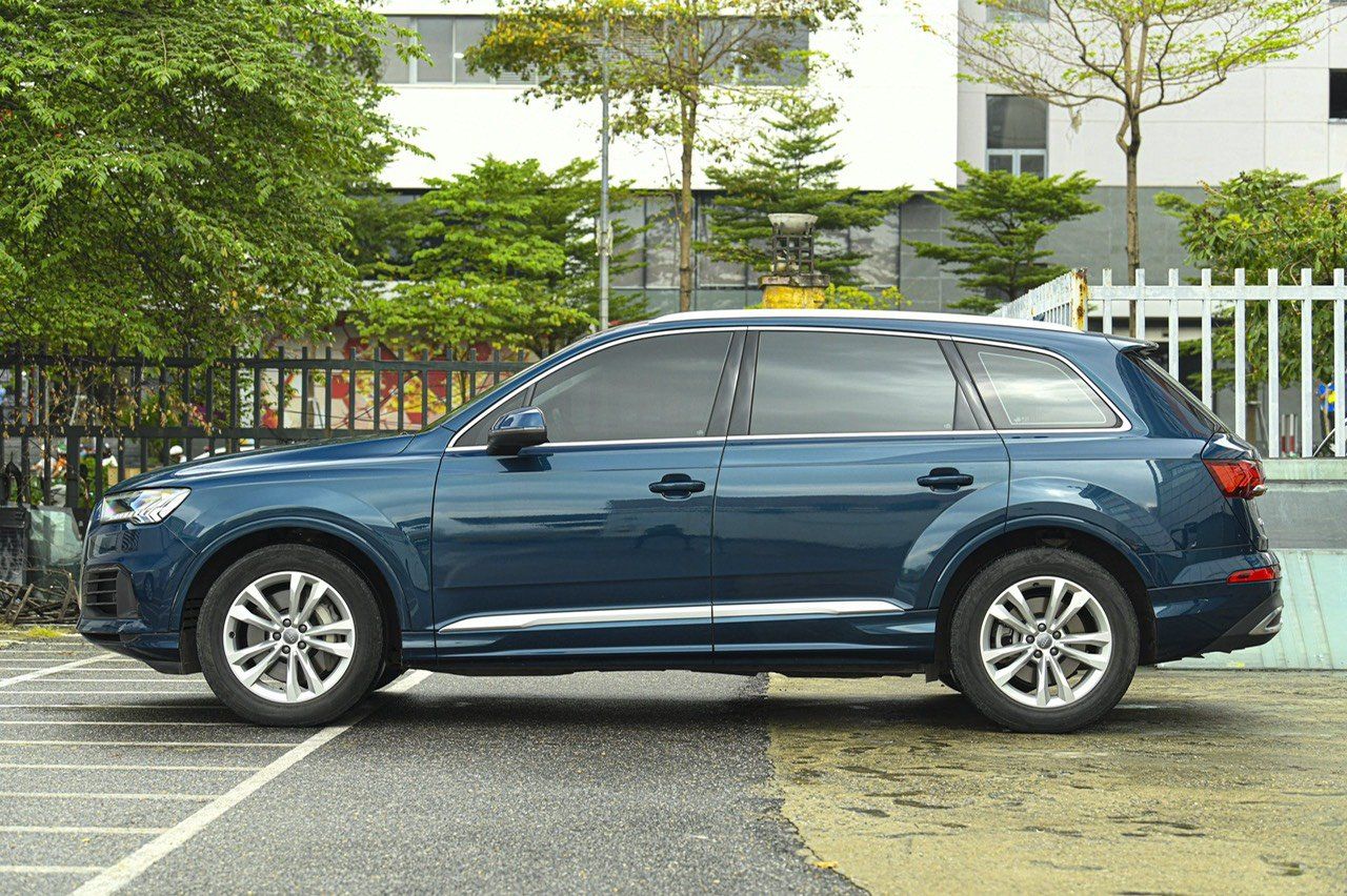 Audi Q7 2020 - Cần bán xe chạy 3v7 km