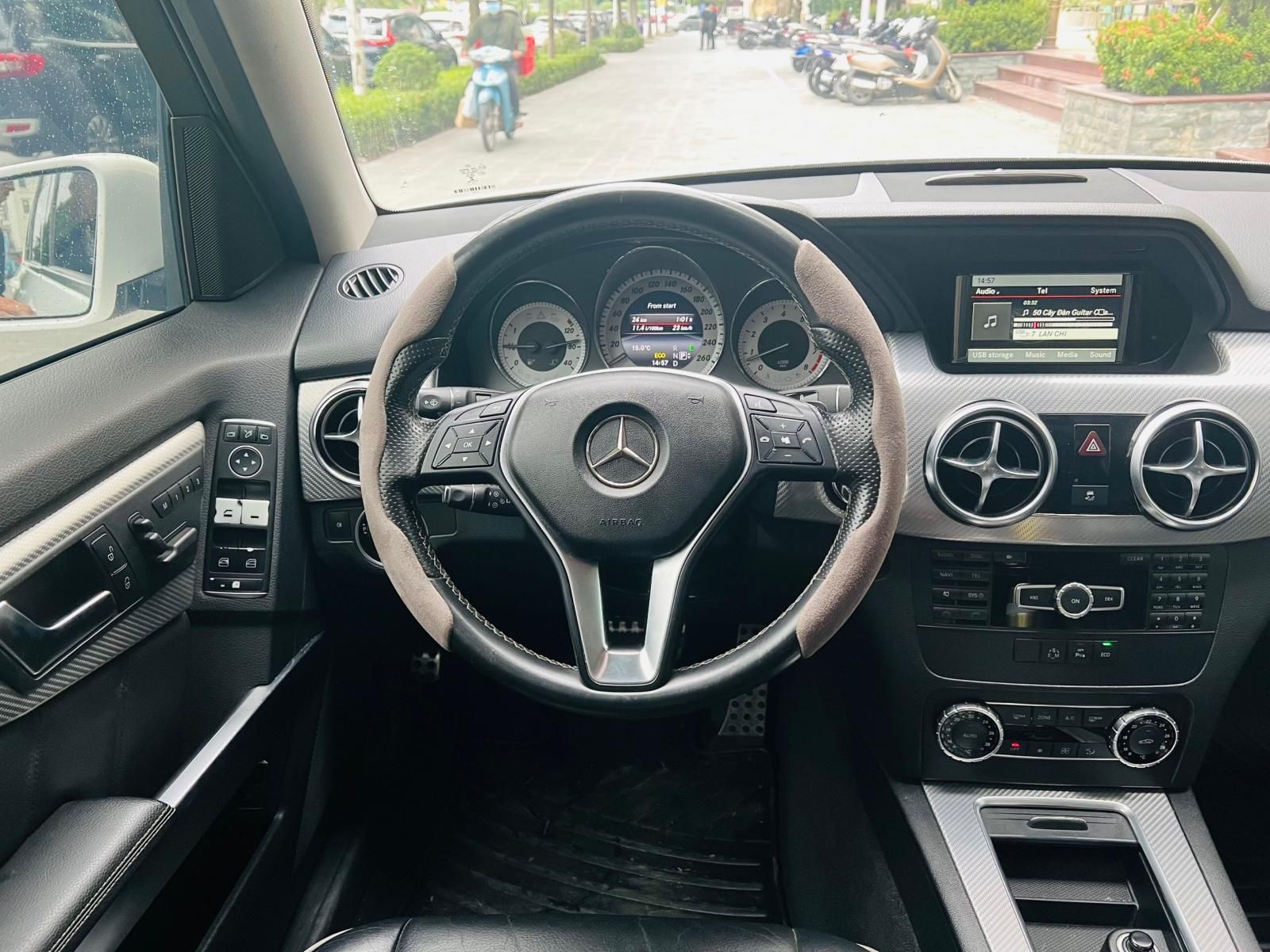 Mercedes-Benz GLK 250 2015 - Còn bảo hiểm thân xe