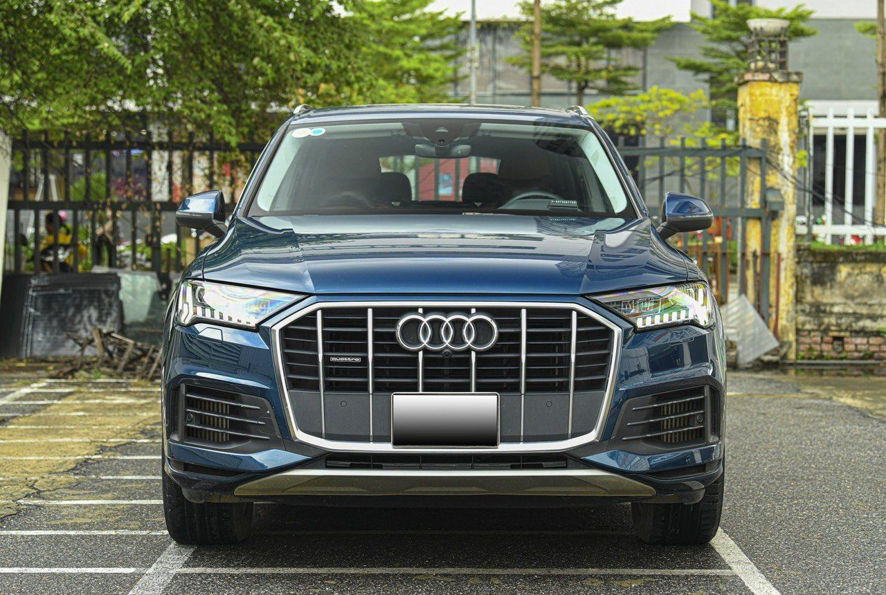 Audi Q7 2020 - Cần bán xe chạy 3v7 km