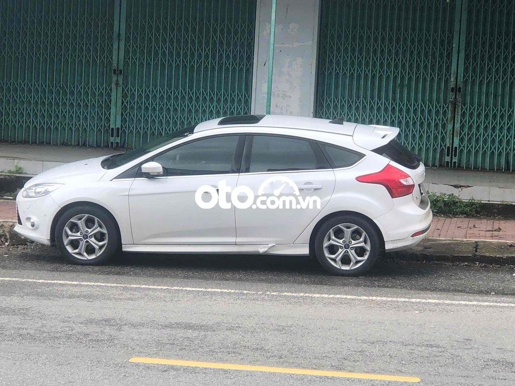 Ford Focus cần bán xe forcus sports bản full 2015 - cần bán xe forcus sports bản full