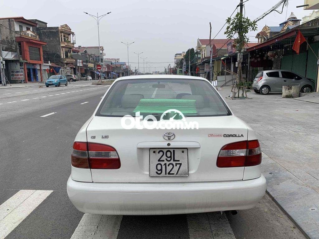 Toyota Corolla 2000 - Màu trắng, nhập khẩu