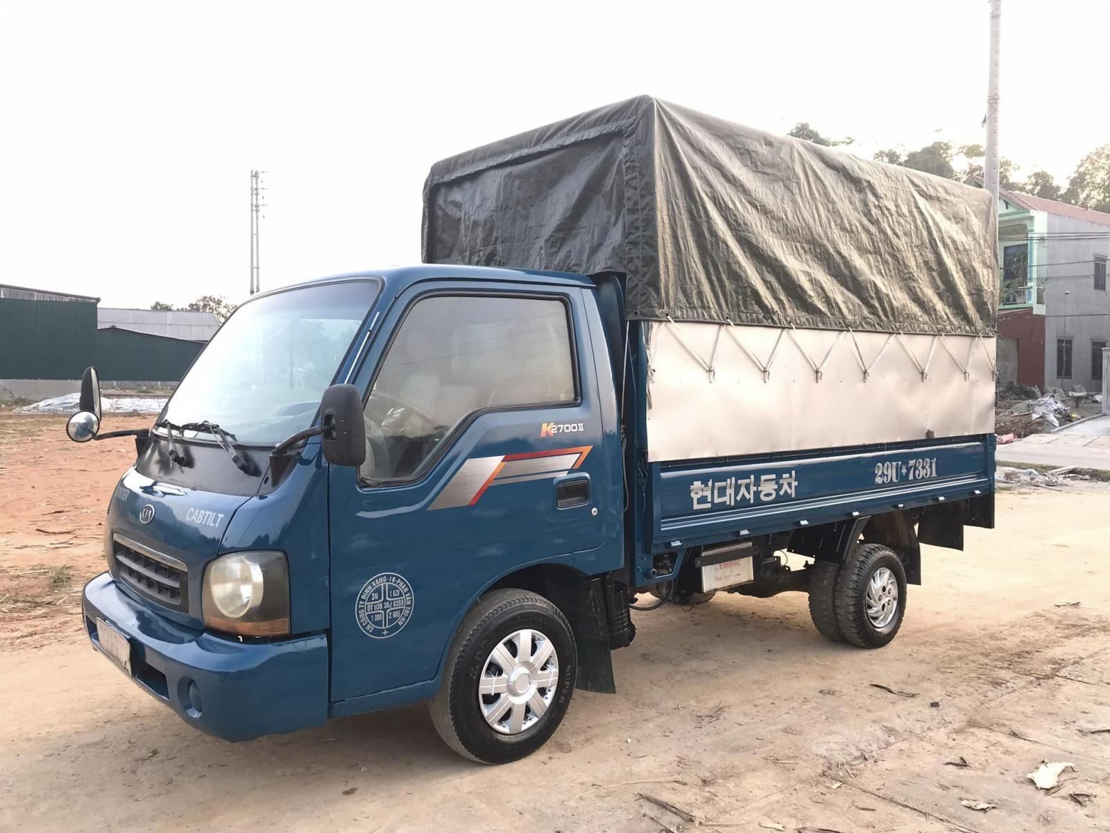 Kia K2700 2004 - Xe màu xanh lam giá cạnh tranh