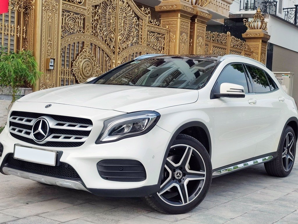 Mercedes-Benz GLA 250 2019 - Màu trắng cực hiếm