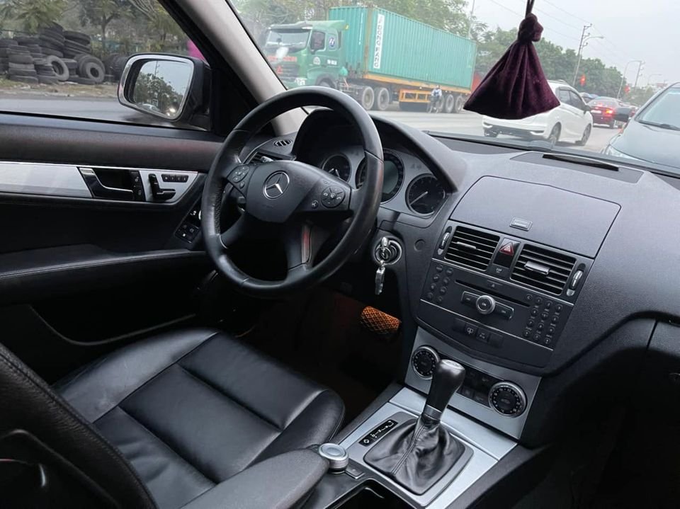 Mercedes-Benz C 230 2008 - Xe màu đen