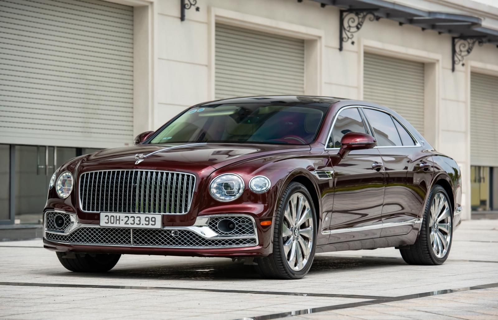 Bentley Flying Spur 2021 - Xe màu đỏ