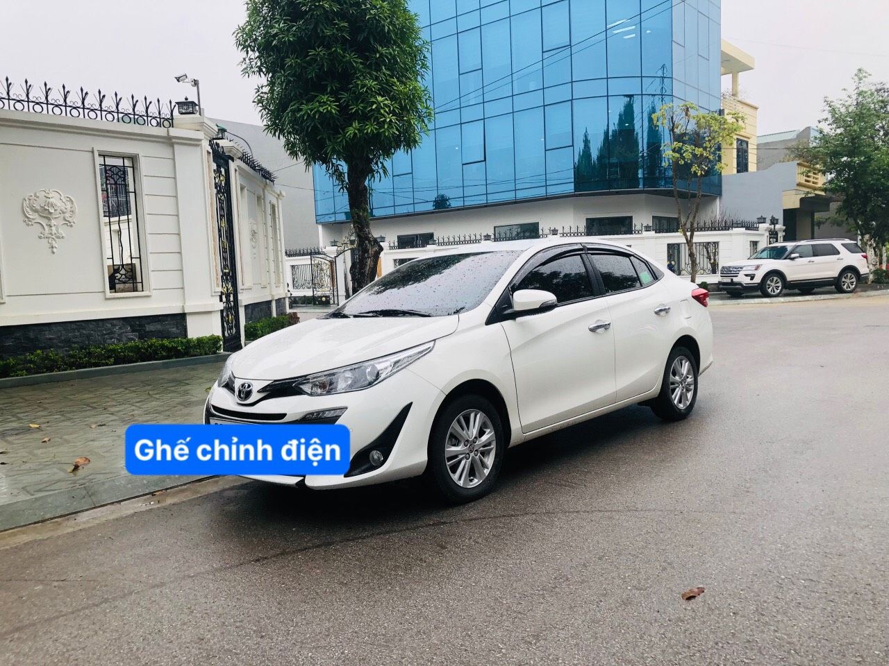 Toyota Vios 2020 - Màu trắng xe gia đình