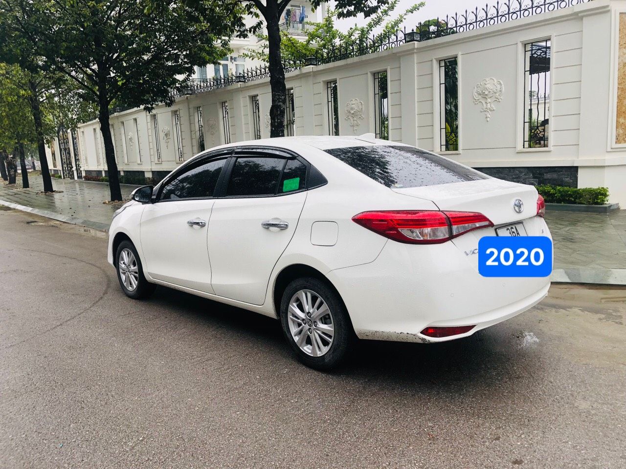 Toyota Vios 2020 - Màu trắng xe gia đình