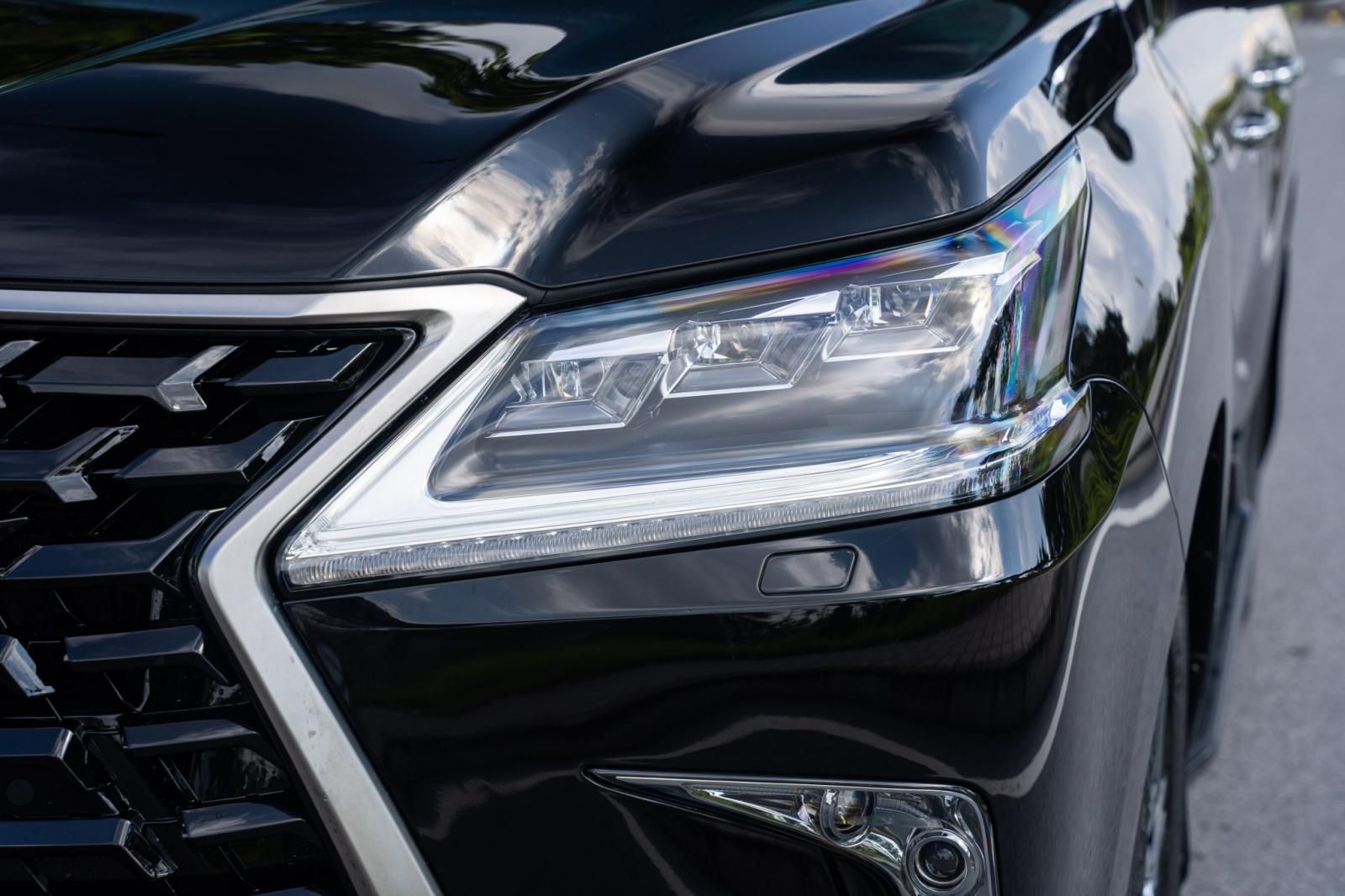 Lexus LX 570 2019 - Tư nhân biển HN, chạy 3,3 vạn km