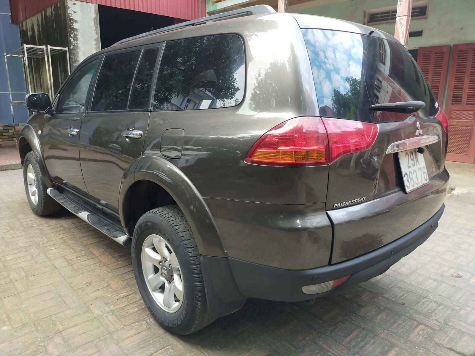 Mitsubishi Pajero Sport 2009 - Màu xám số tự động