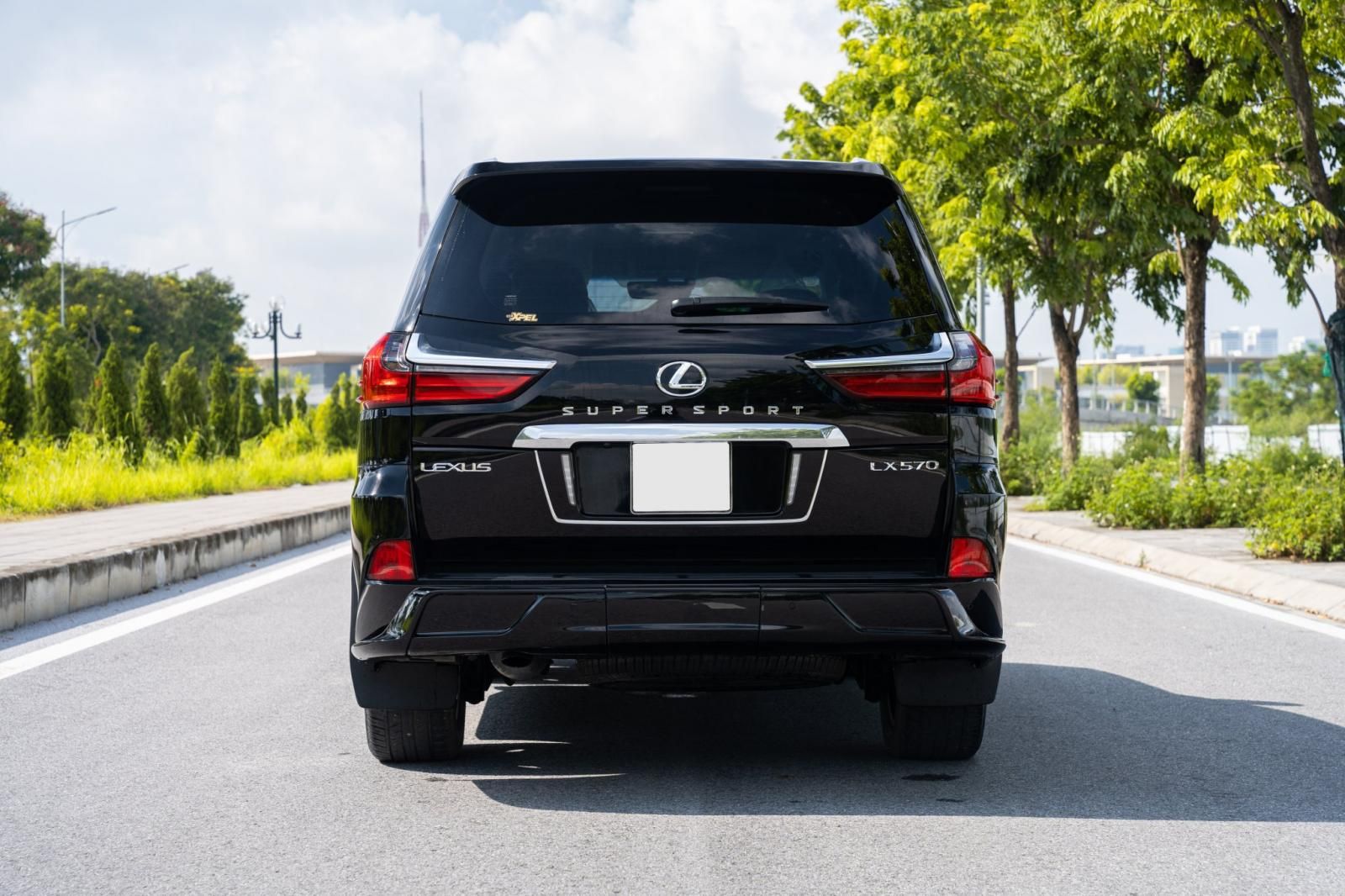 Lexus LX 570 2019 - Tư nhân biển HN, chạy 3,3 vạn km