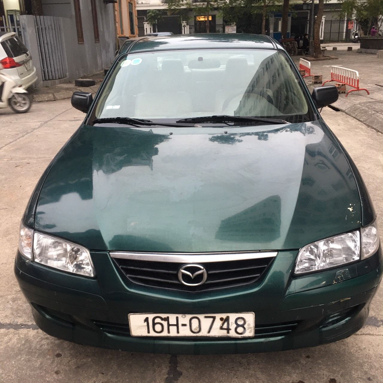 Mazda 626 2001 - Xe màu xanh lam 