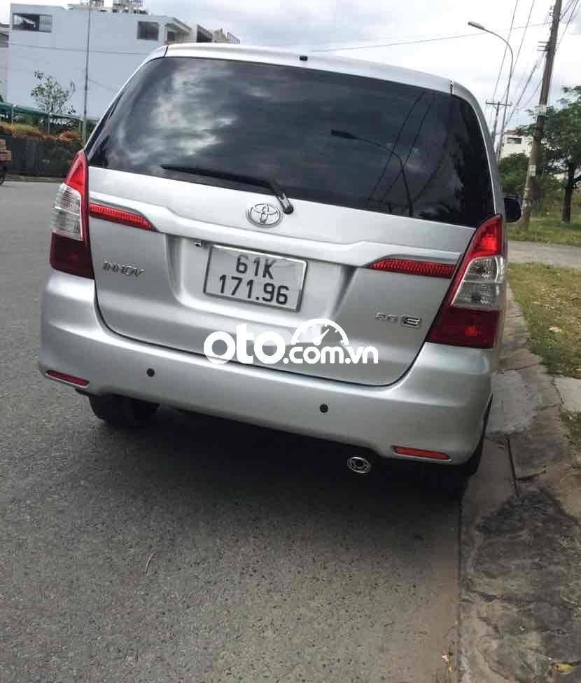 Toyota Innova   E 2015 - Toyota Innova E