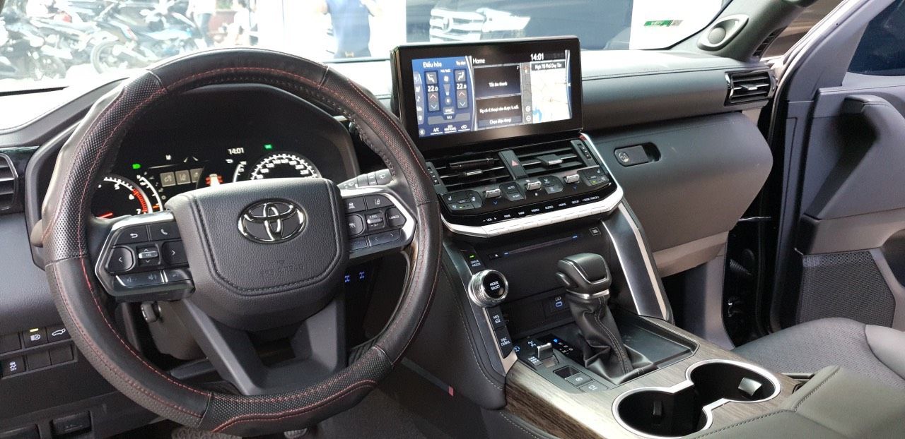 Toyota Land Cruiser 2022 - Siêu lướt chất lượng như xe mới