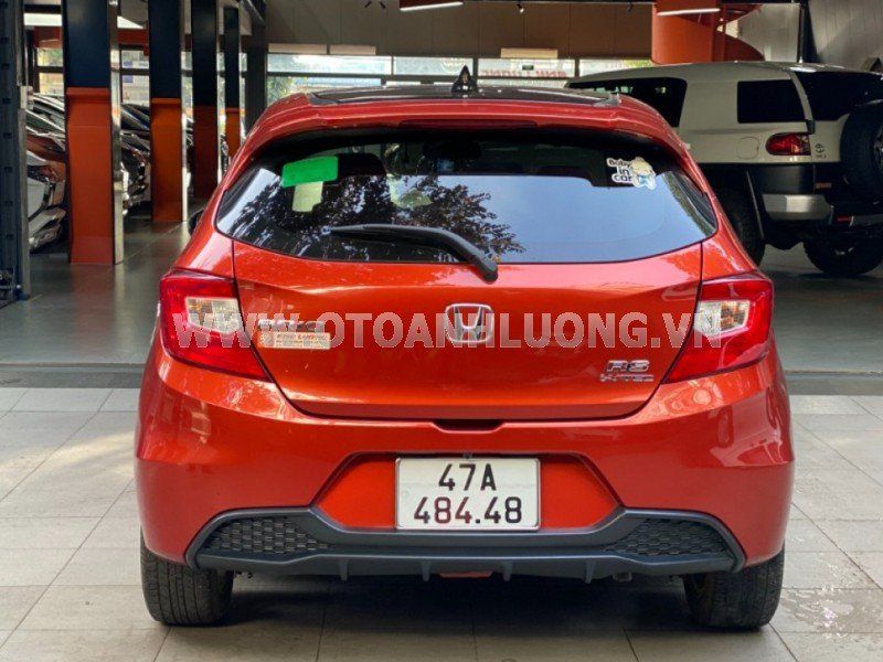 Honda Brio 2020 - Xe màu đỏ, giá cực tốt