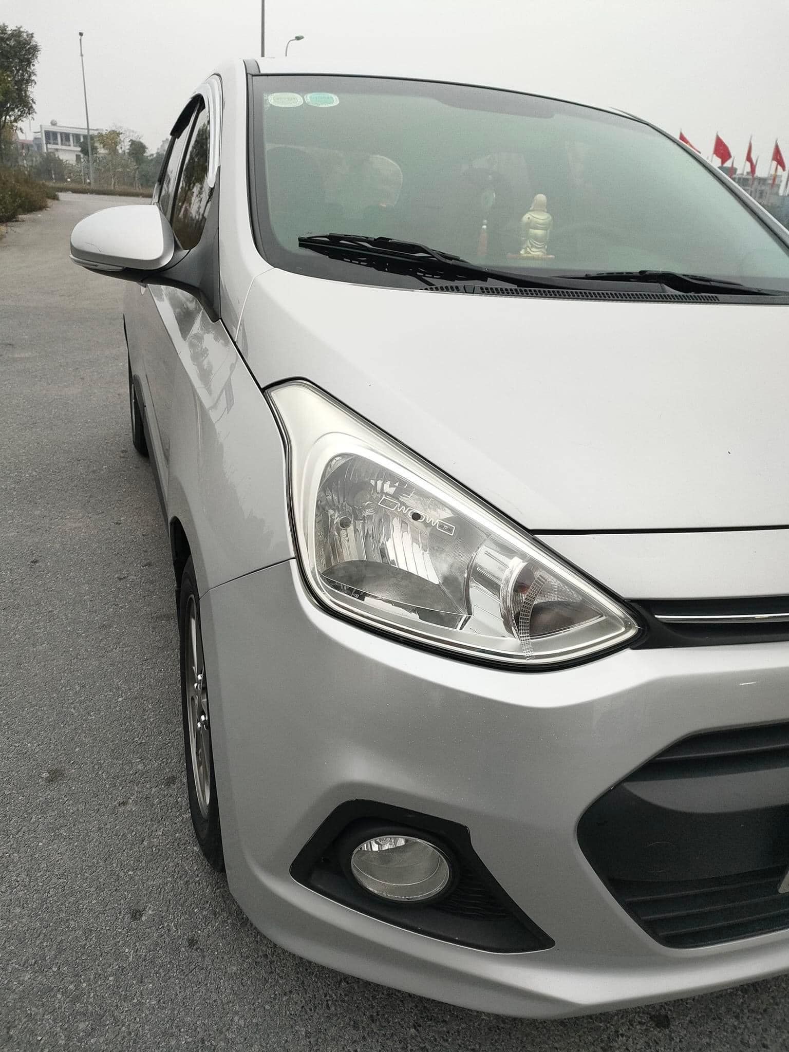 Hyundai Grand i10 2015 - Nhập khẩu bản đủ