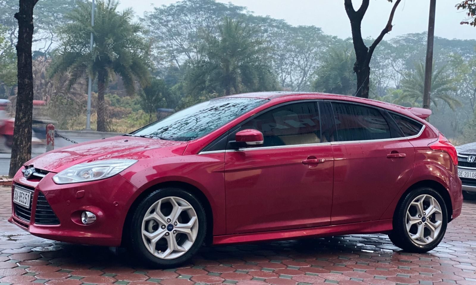 Ford Focus 2015 - Cần bán xe giá tốt 465tr