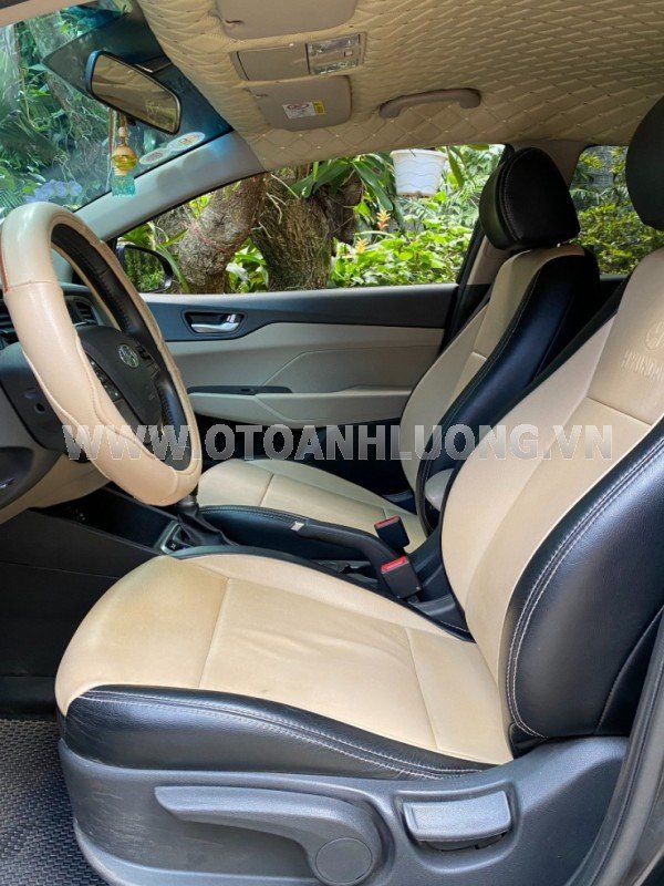 Hyundai Accent 2019 - Xe màu đen số tự động