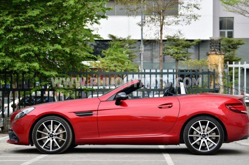 Mercedes-Benz SLC 43 2017 - Màu đỏ, xe nhập