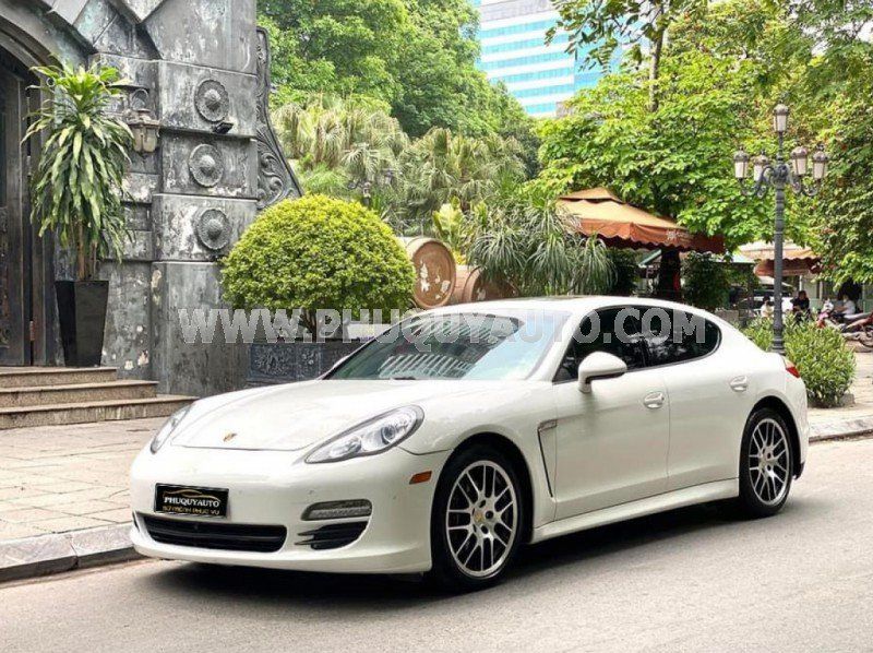 Porsche Panamera 2011 - Màu trắng, nhập khẩu số tự động