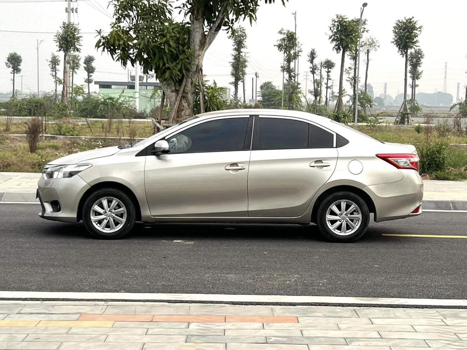 Toyota Vios 2015 - Máy zin 100%