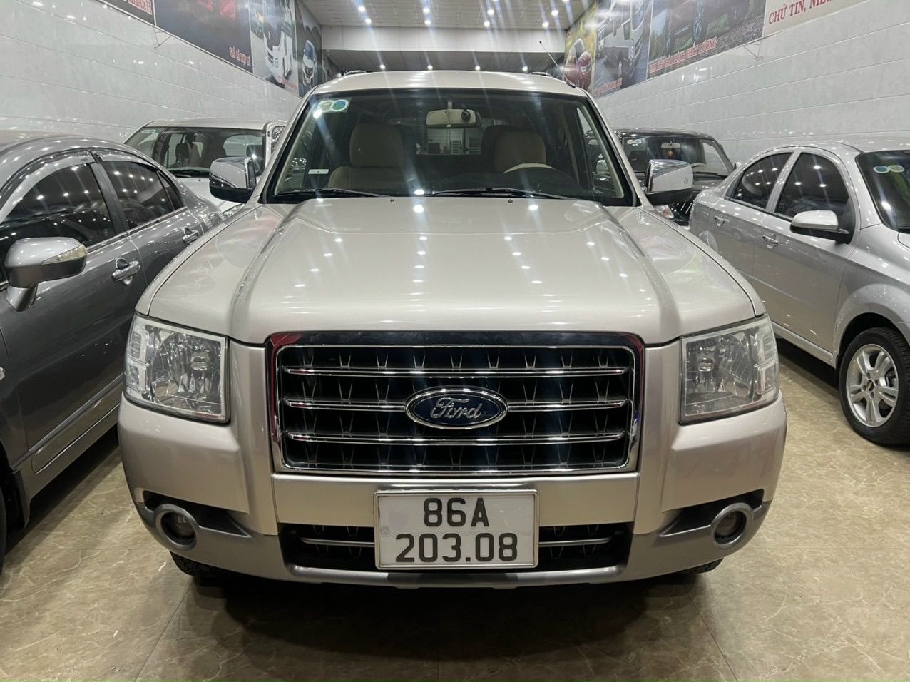 Ford Everest 2008 - Xe gia đình, giá chỉ 285tr