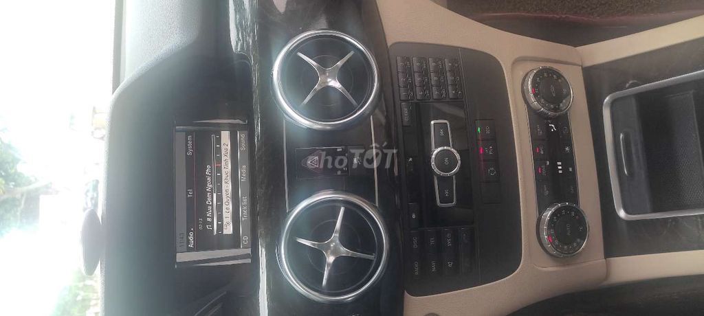 Mercedes-Benz GLK 250 Bán xe Mercedes GLK 250 4matic 2014 2014 - Bán xe Mercedes GLK 250 4matic 2014
