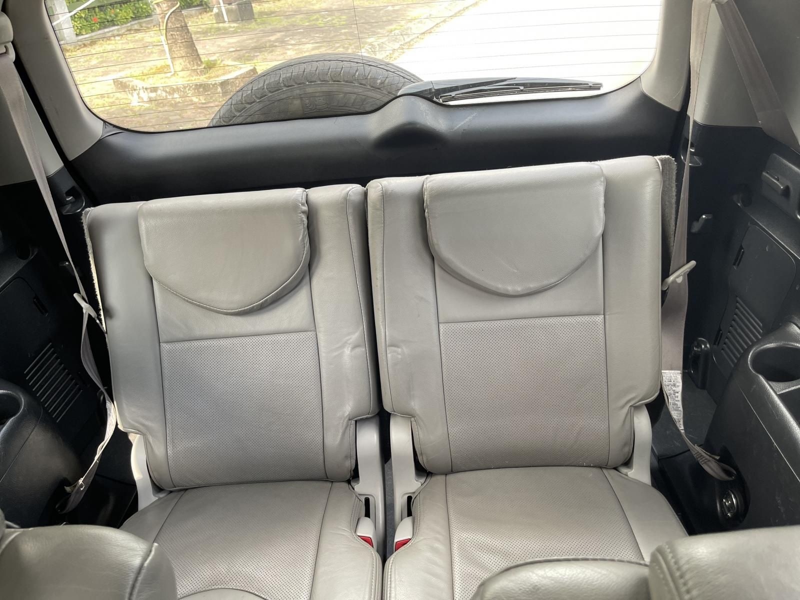 Toyota RAV4 2007 - Xe màu đen, xe nhập