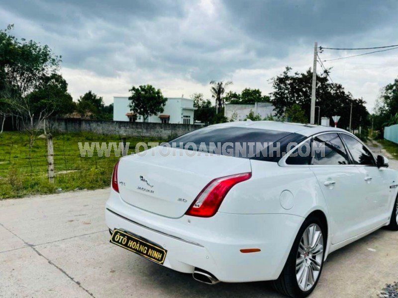 Jaguar XJL 2014 - Màu trắng, nhập khẩu