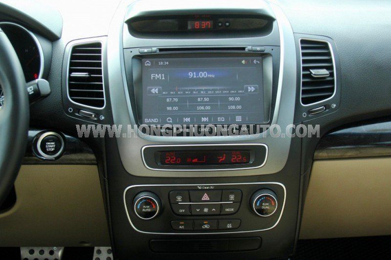 Kia Sorento 2016 - Giá 745 triệu