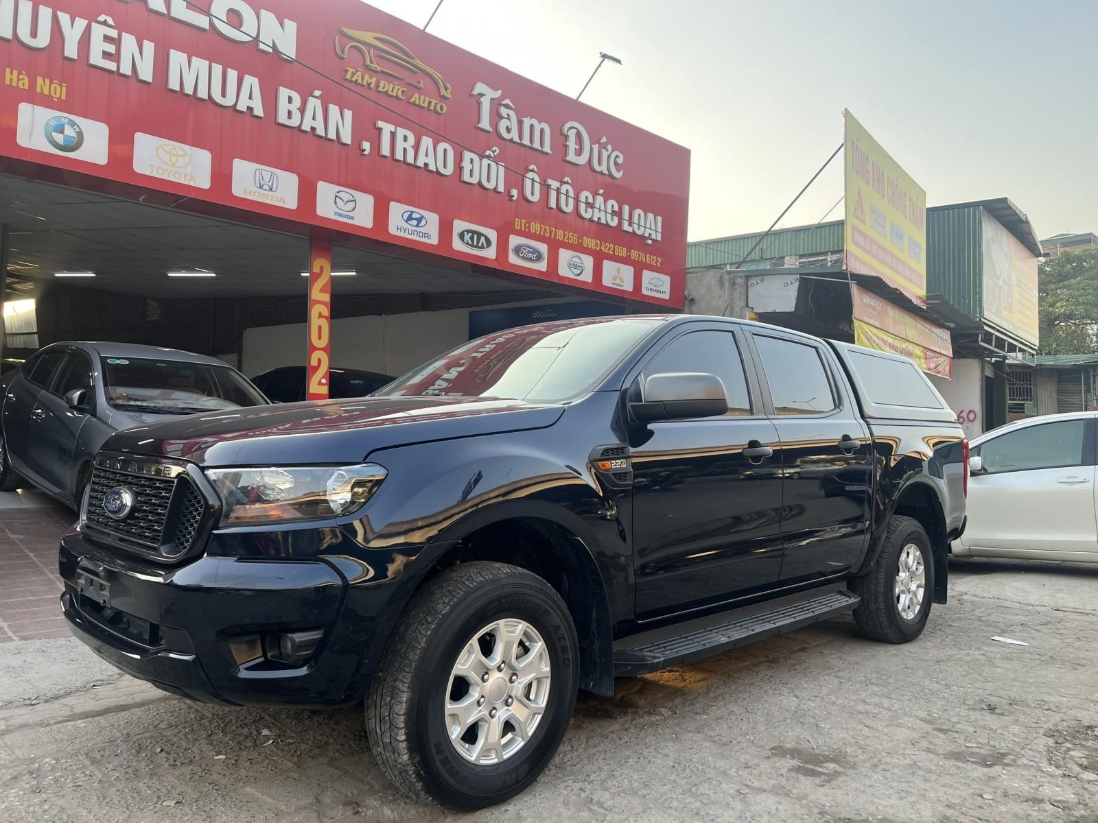 Ford Ranger 2021 - Màu đen, nhập khẩu