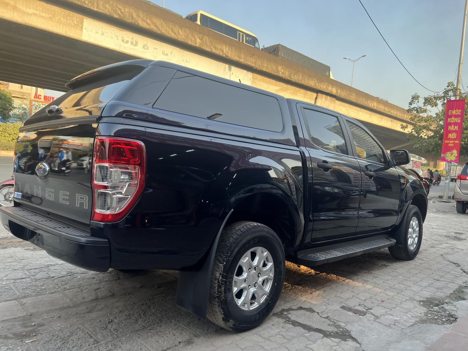 Ford Ranger 2021 - Màu đen, nhập khẩu