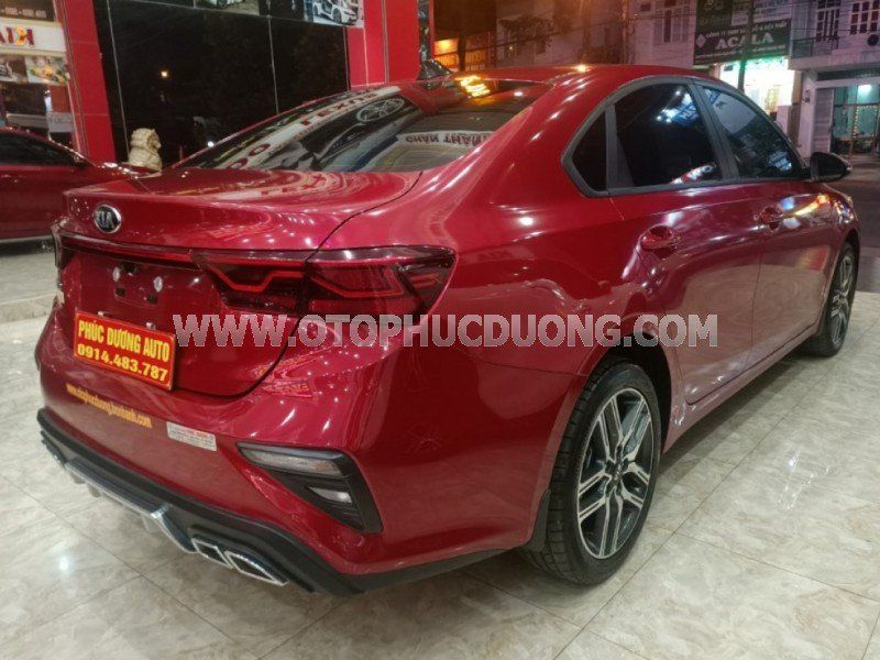 Kia Cerato 2019 - Xe màu đỏ, 480tr