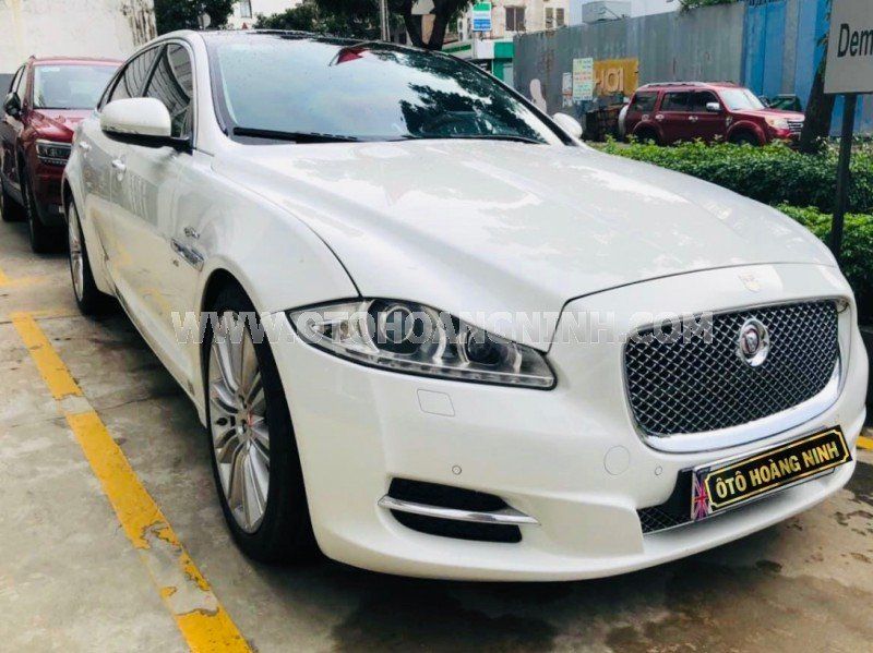 Jaguar XJL 2014 - Màu trắng, nhập khẩu