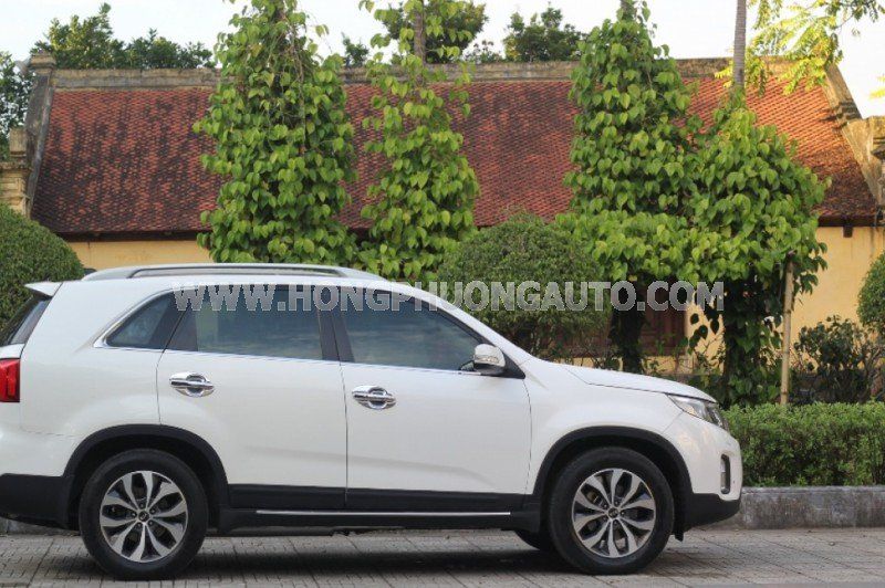 Kia Sorento 2016 - Giá 745 triệu