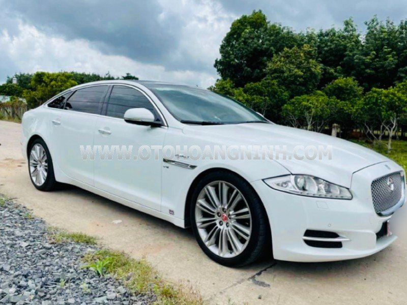 Jaguar XJL 2014 - Màu trắng, nhập khẩu