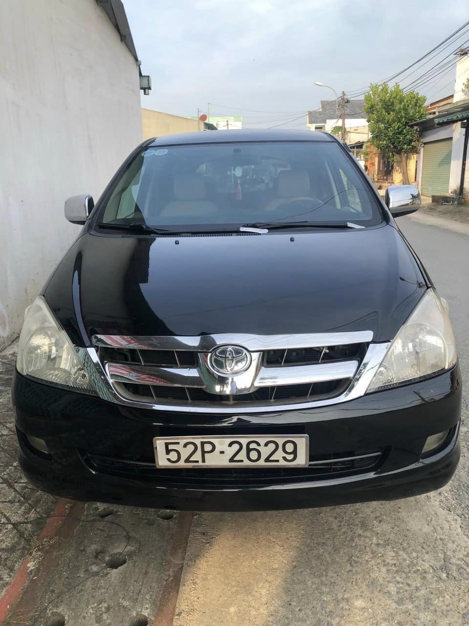 Toyota Innova 2007 - Màu đen, giá tốt