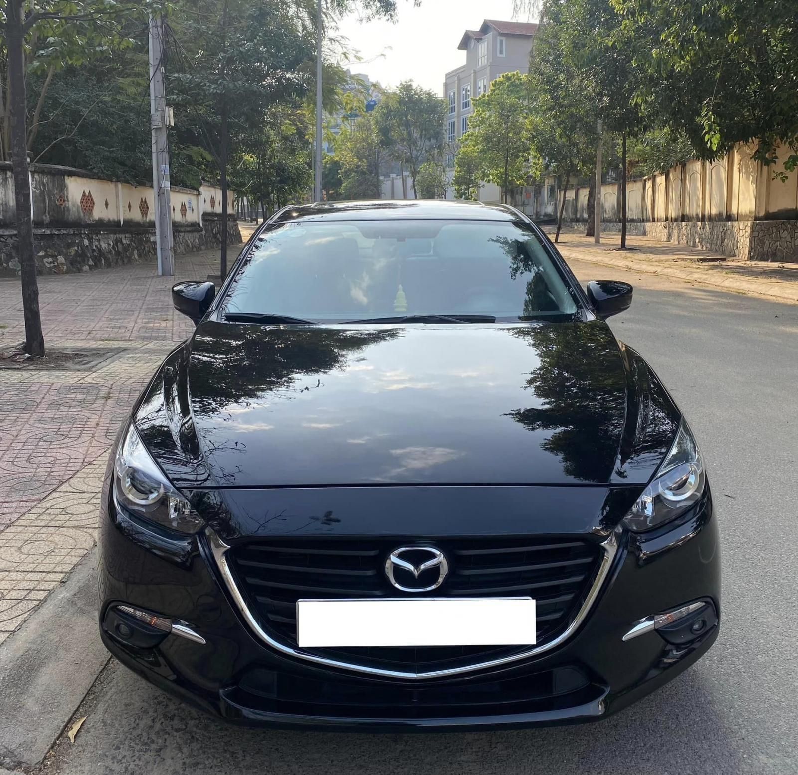 Mazda 3 2018 - Màu đen