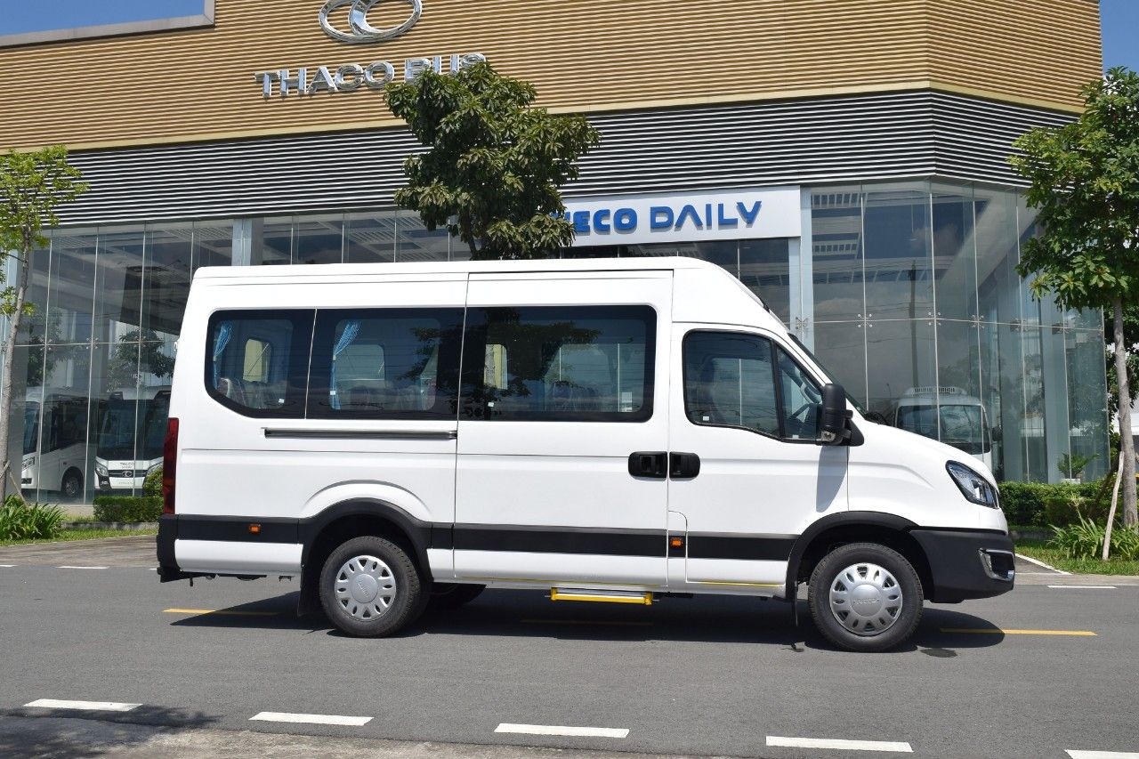 Thaco Iveco Daily 2023 - Giá xe khách 16 chỗ, chuyên phục vụ trung chuyển và hoạt động du lịch